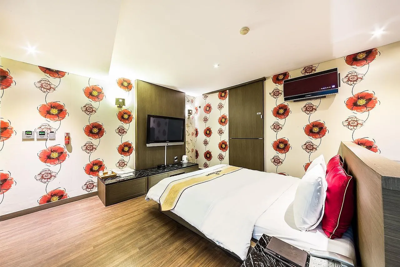 Flower Hotel Seoul 2*,